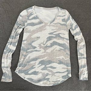 American Eagle Soft Camo Top